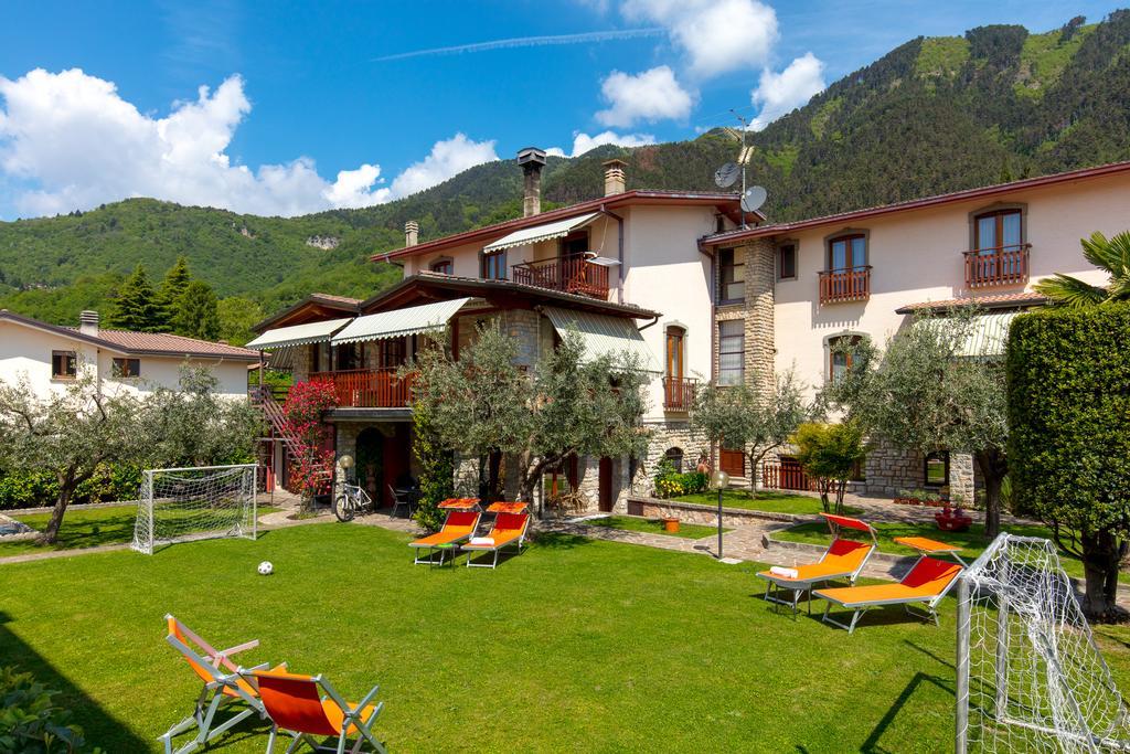 Villa Mariarosa Apartments Tignale Extérieur photo