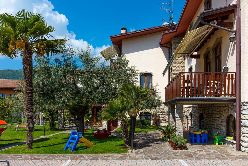 Villa Mariarosa Apartments Tignale Extérieur photo