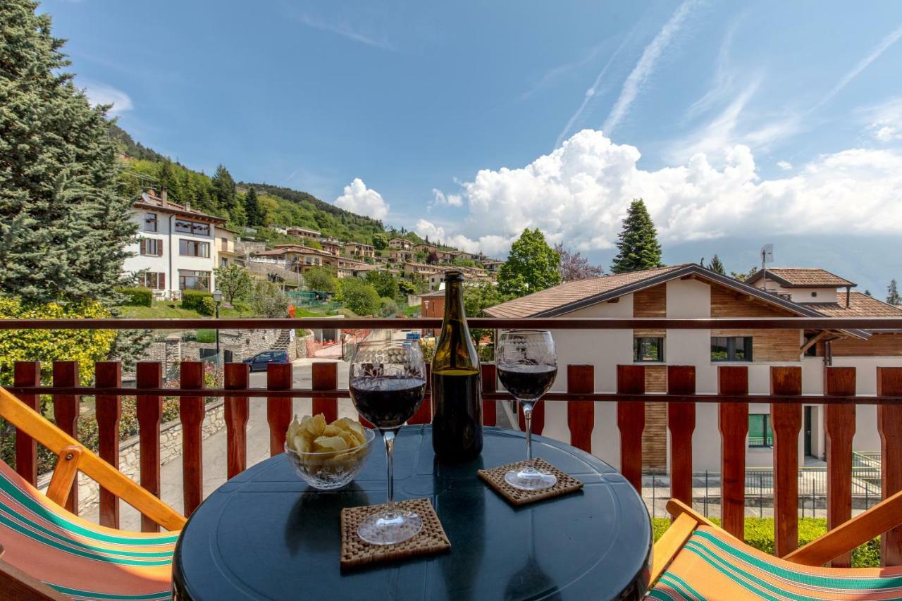 Villa Mariarosa Apartments Tignale Extérieur photo